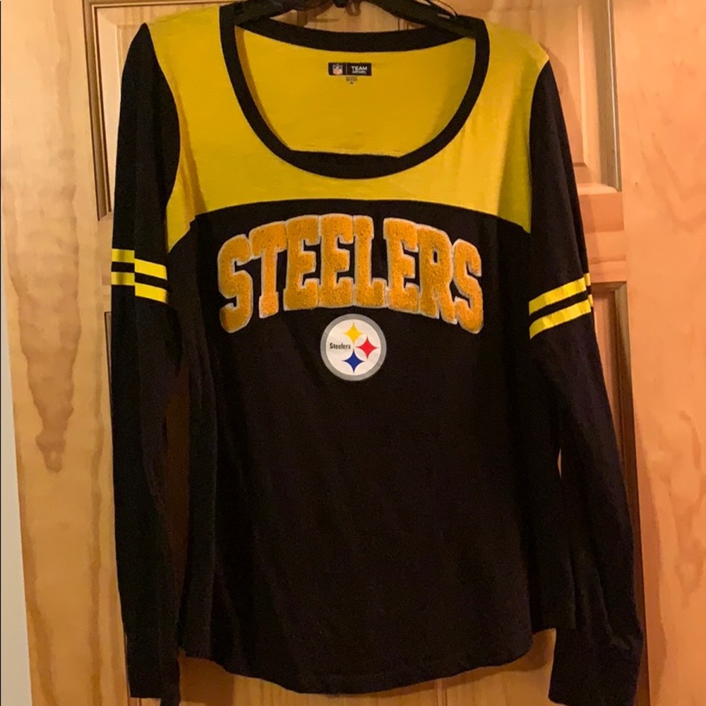 Steelers shirt good condition.